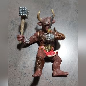 Papo Minotaur Bull W/Hammer & Sword 2006